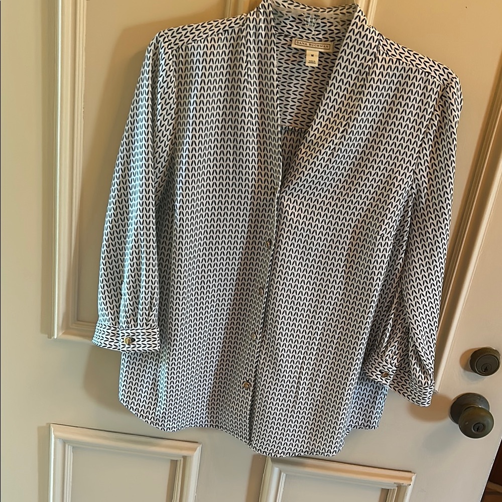 Dana Buchman Monochrome Patterned Top